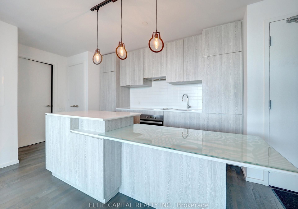 5-st-joseph-street-toronto-ontario-c12902756