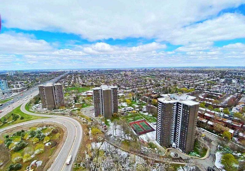 2015-sheppard-avenue-e-north-york-ontario-c12902770