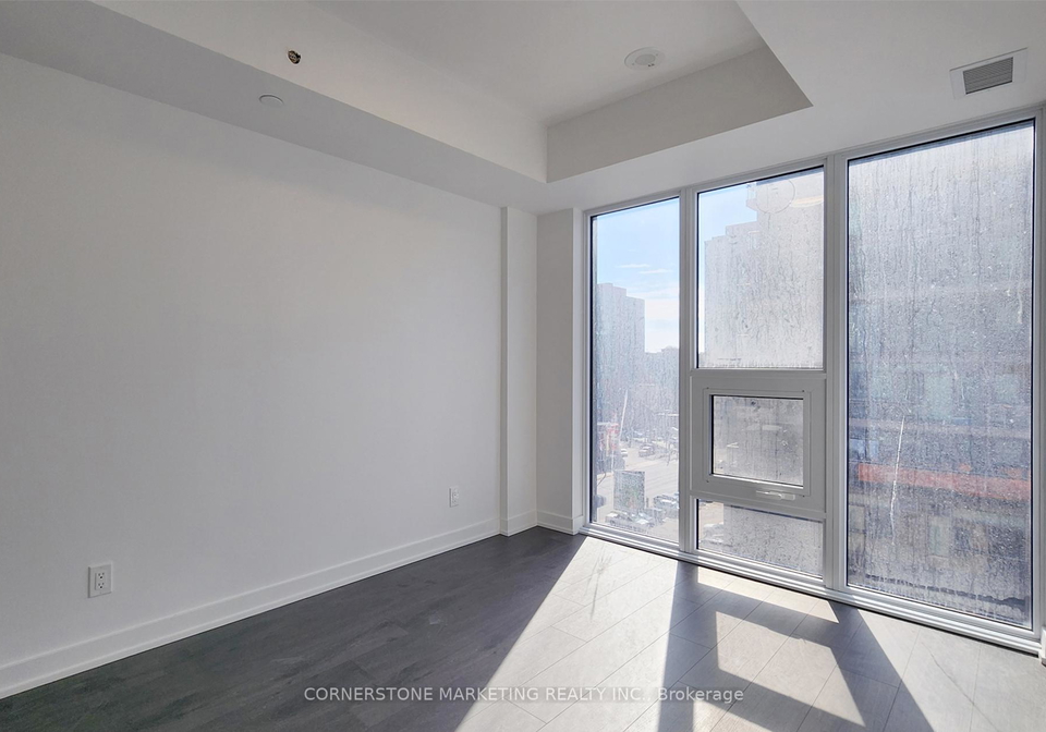 100-queen-street-e-toronto-ontario-c12902802