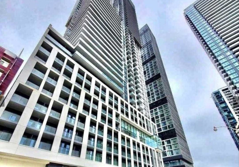 20-edward-street-toronto-ontario-c12903010