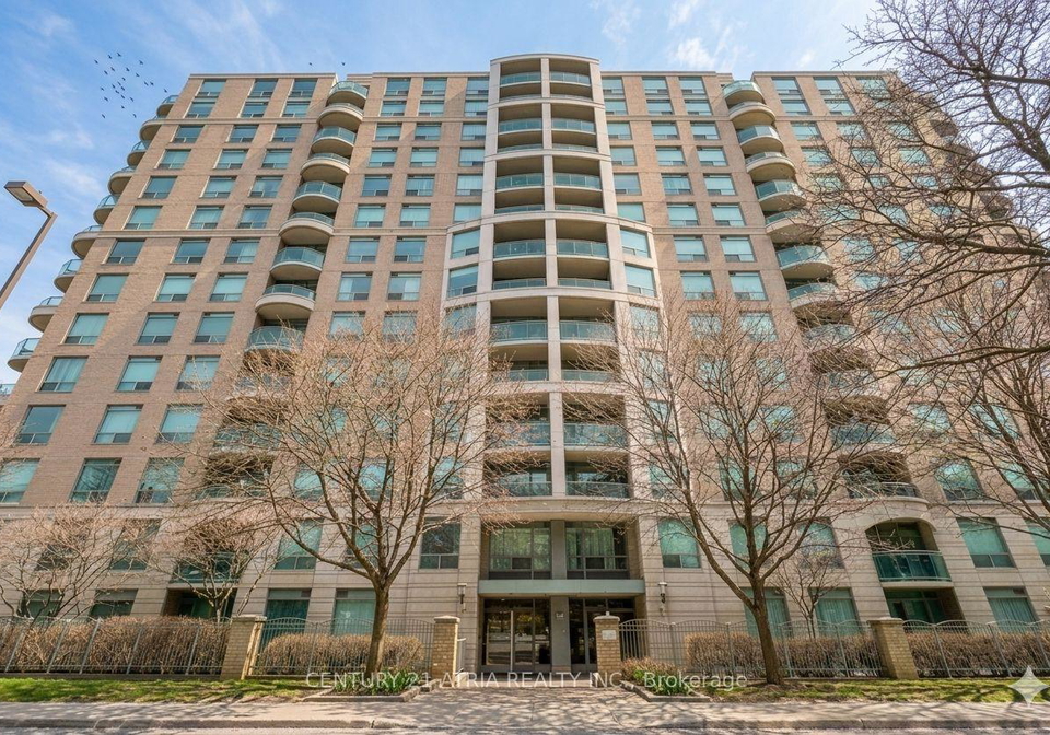 8-pemberton-avenue-north-york-ontario-c12903042