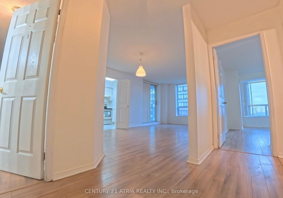 8-pemberton-avenue-north-york-ontario-c12903042