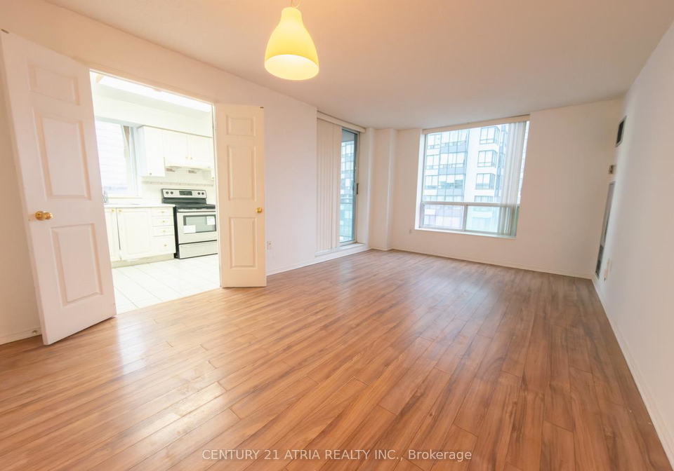 8-pemberton-avenue-north-york-ontario-c12903042