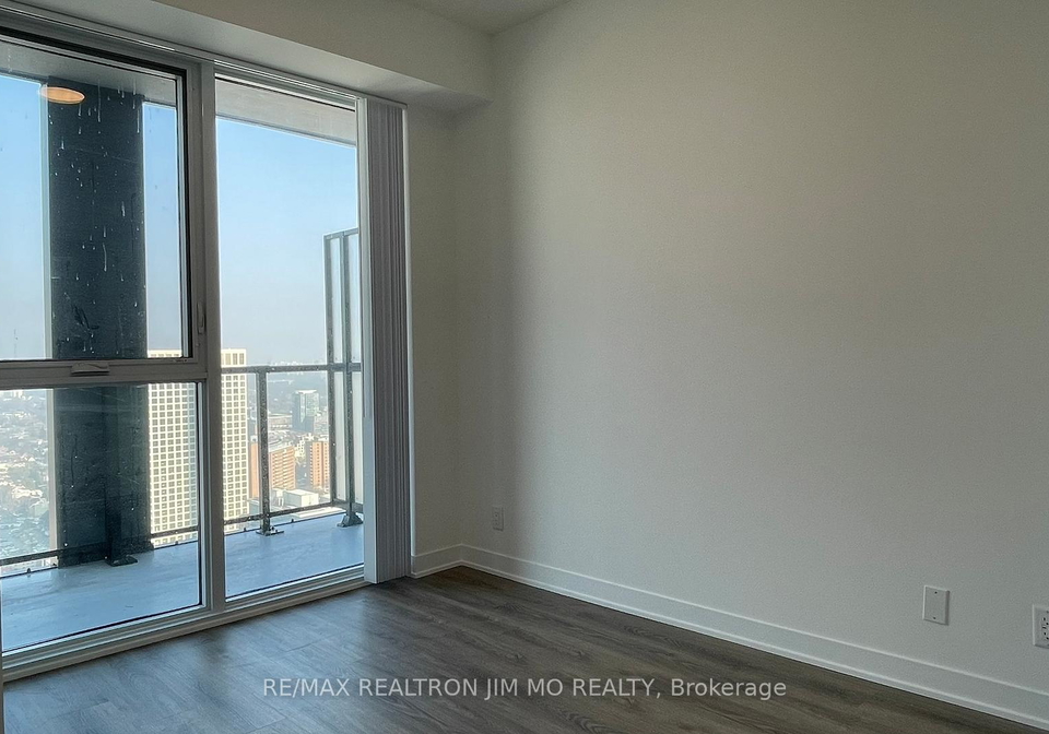 180-front-street-e-toronto-ontario-c12903294
