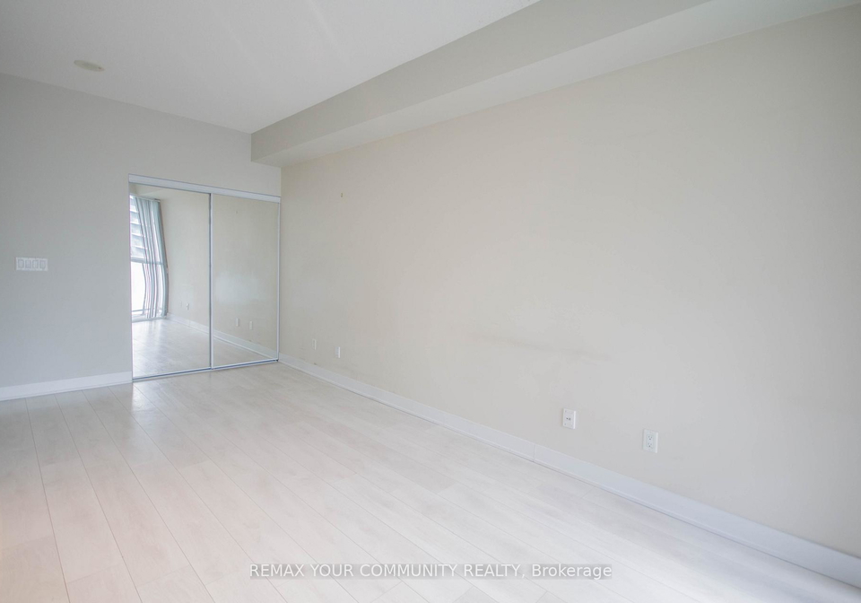 169-fort-york-boulevard-toronto-ontario-c12903624