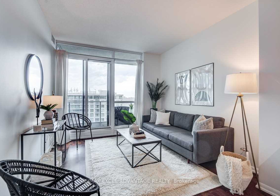 209-fort-york-boulevard-toronto-ontario-c12903640