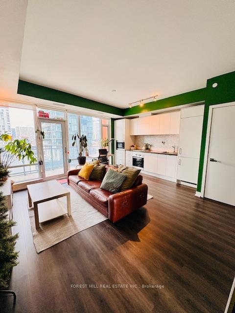 21-widmer-street-toronto-ontario-c12903844