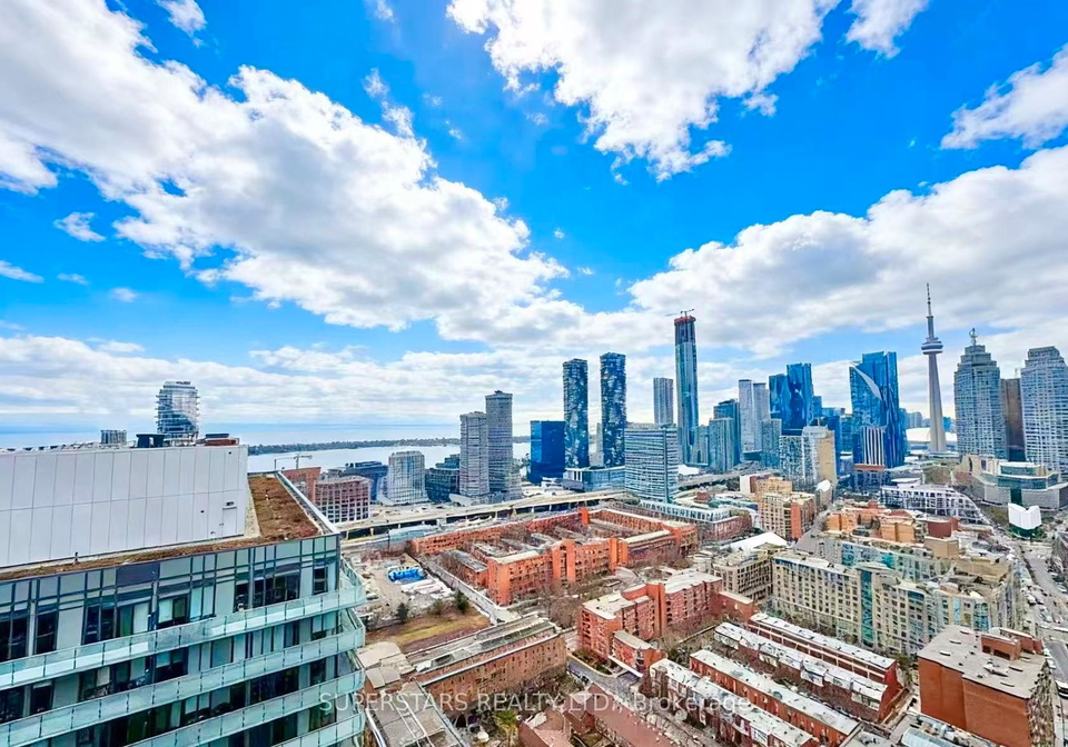 180-front-street-e-toronto-ontario-c12903912