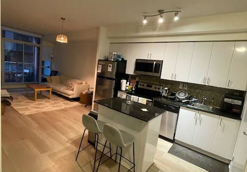 15-bruyeres-mews-toronto-ontario-c12904154
