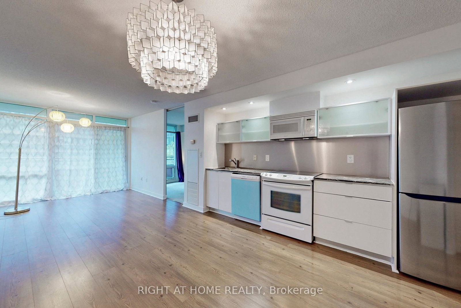 4k-spadina-avenue-toronto-ontario-c12904264