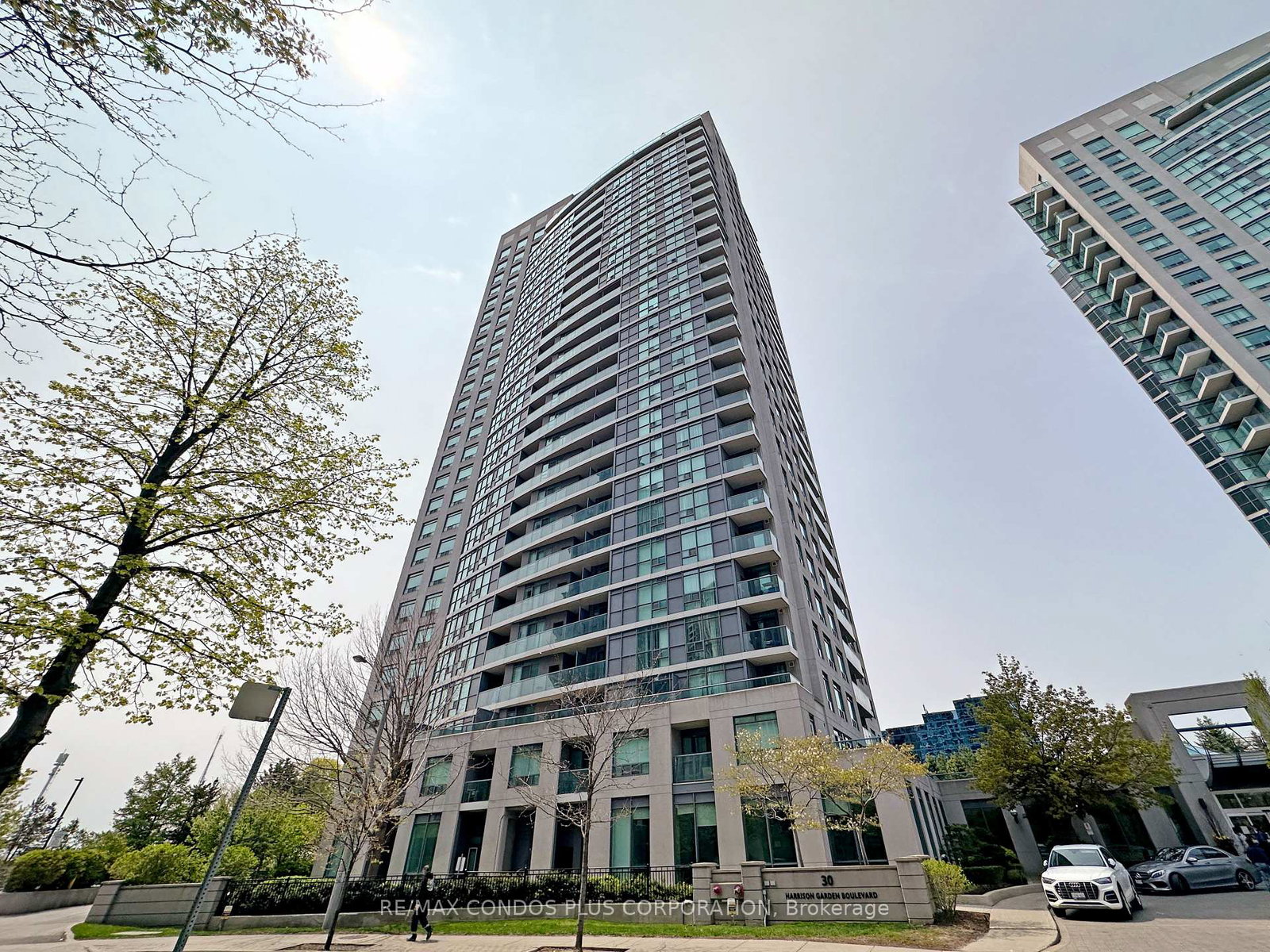 30-harrison-garden-boulevard-north-york-ontario-c12904534