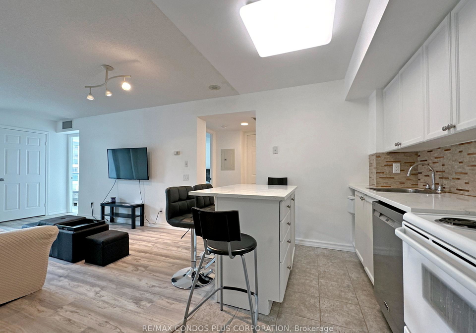 30-harrison-garden-boulevard-north-york-ontario-c12904534
