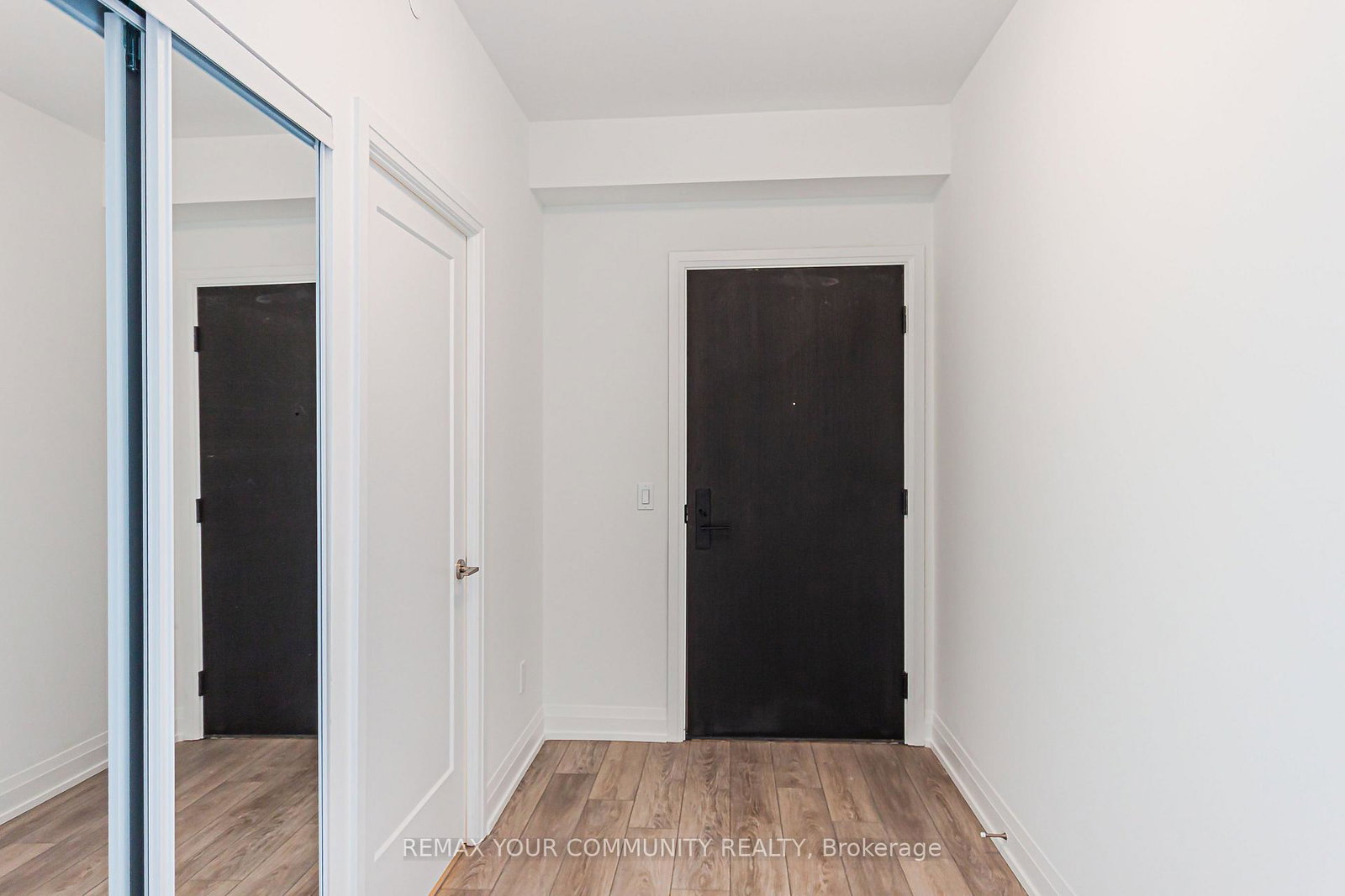 20-soudan-avenue-toronto-ontario-c12904564