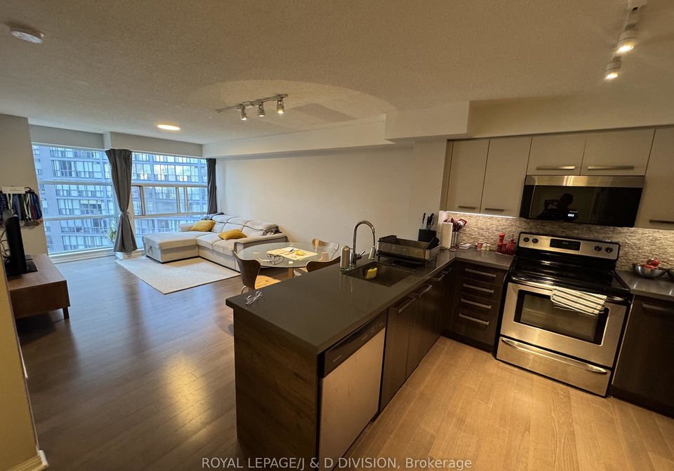 11-st-joseph-street-toronto-ontario-c12904660