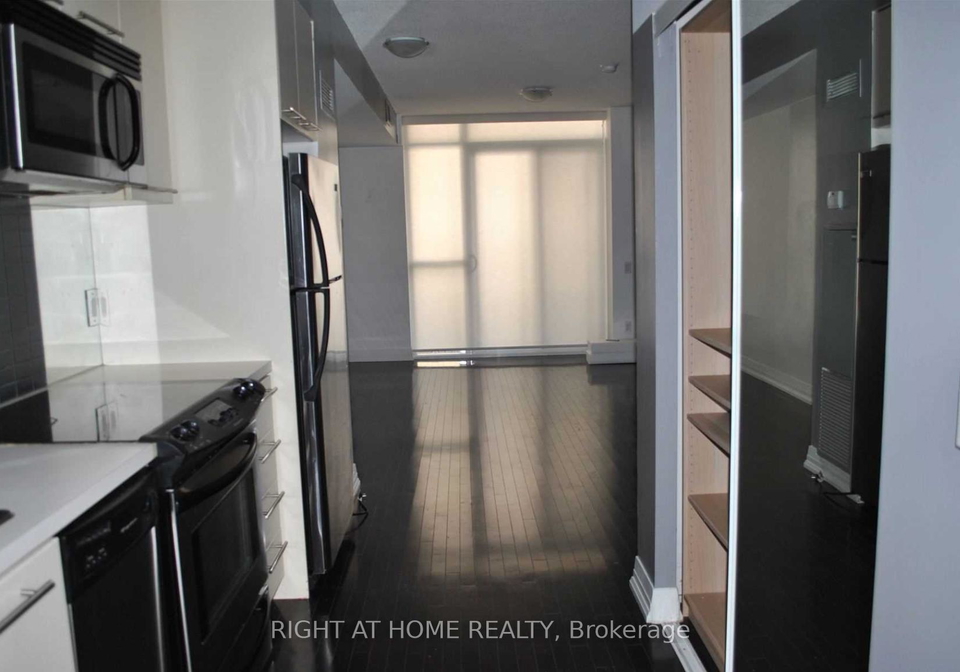 25-carlton-street-toronto-ontario-c12904694
