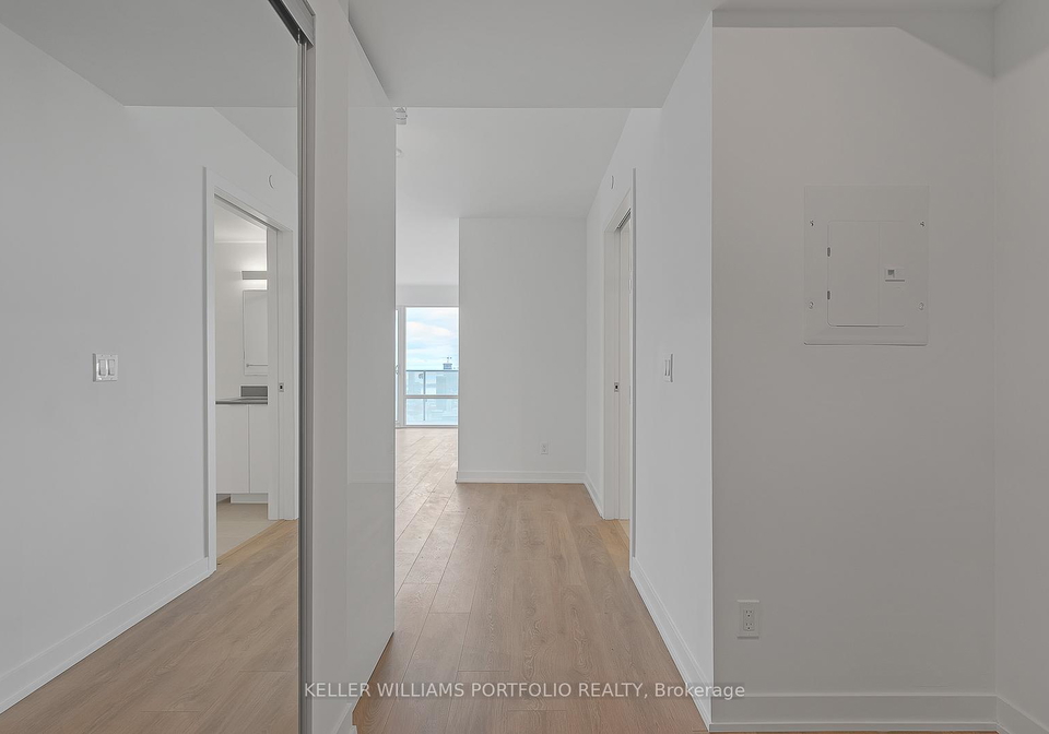 501-yonge-street-toronto-ontario-c12905128