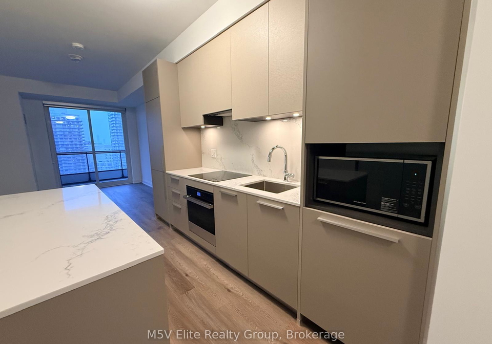 65-broadway-avenue-toronto-ontario-c12905258