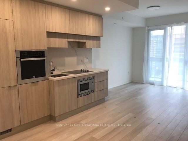 39-roehampton-avenue-toronto-ontario-c12905322