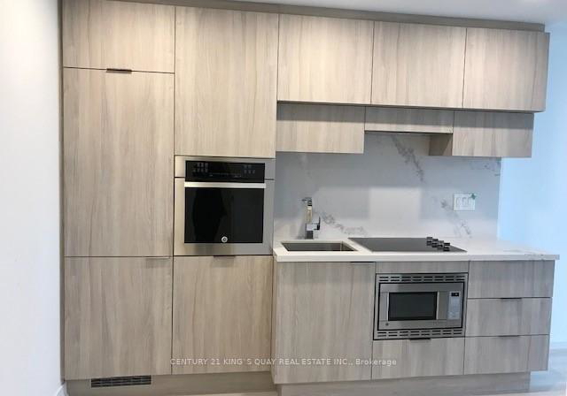 39-roehampton-avenue-toronto-ontario-c12905322