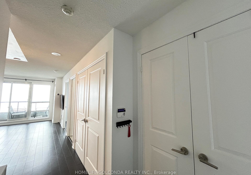 2015-sheppard-avenue-e-north-york-ontario-c12905326