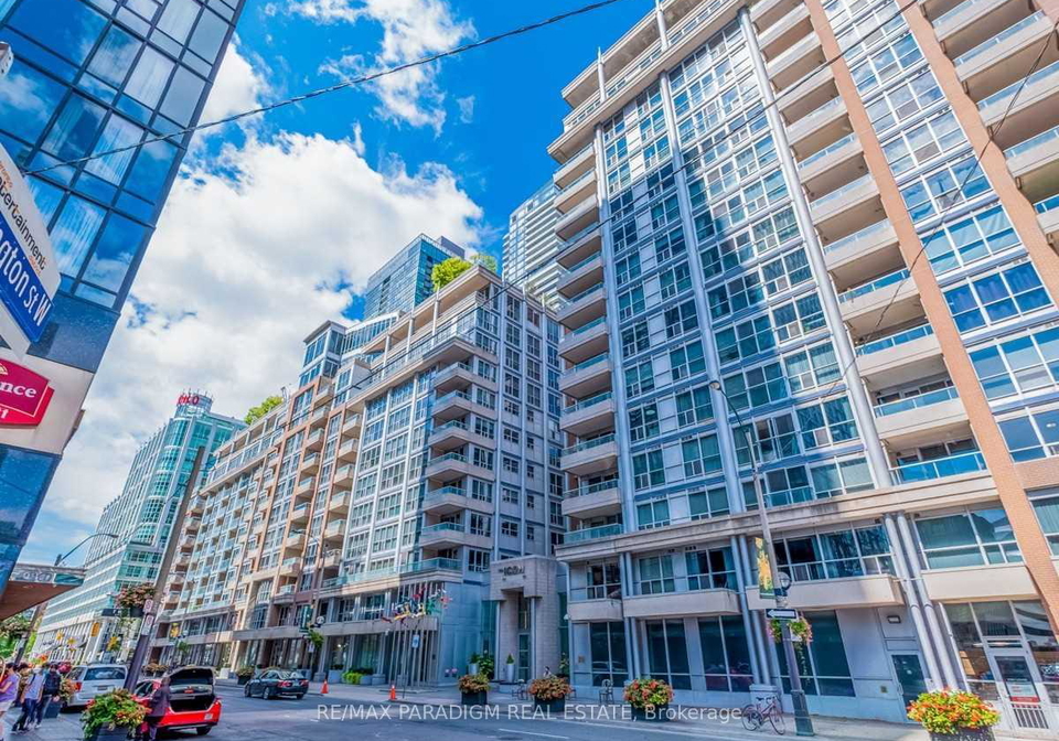 250-wellington-street-w-toronto-ontario-c12905380