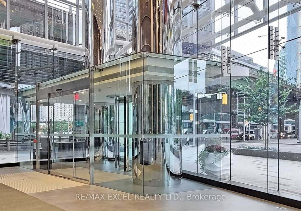10-york-street-toronto-ontario-c12905674