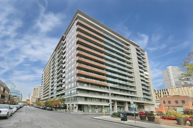 111-elizabeth-street-toronto-ontario-c12905912