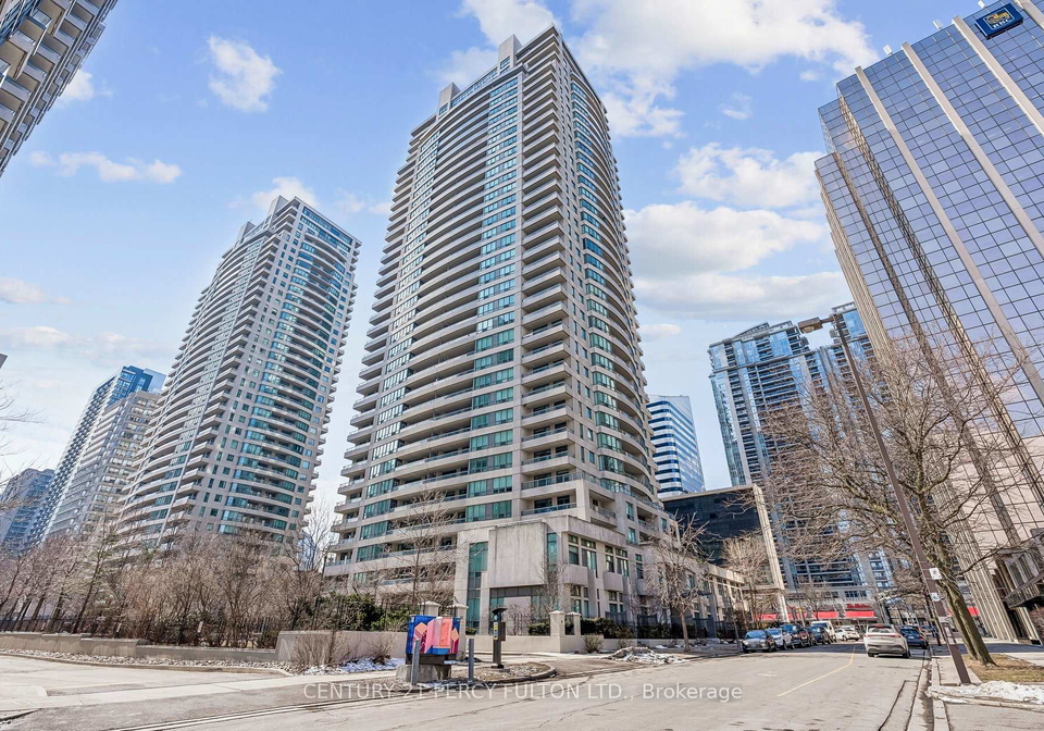 23-hollywood-avenue-north-york-ontario-c12906368