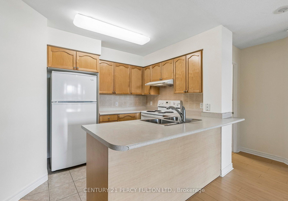 23-hollywood-avenue-north-york-ontario-c12906368