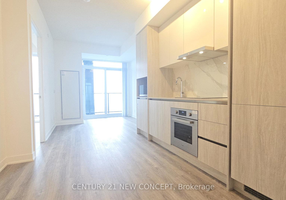 180-front-street-e-toronto-ontario-c12906386