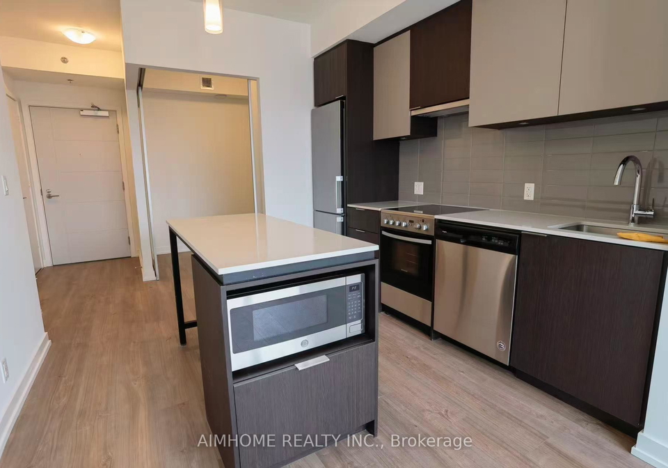 203-college-street-toronto-ontario-c12906436
