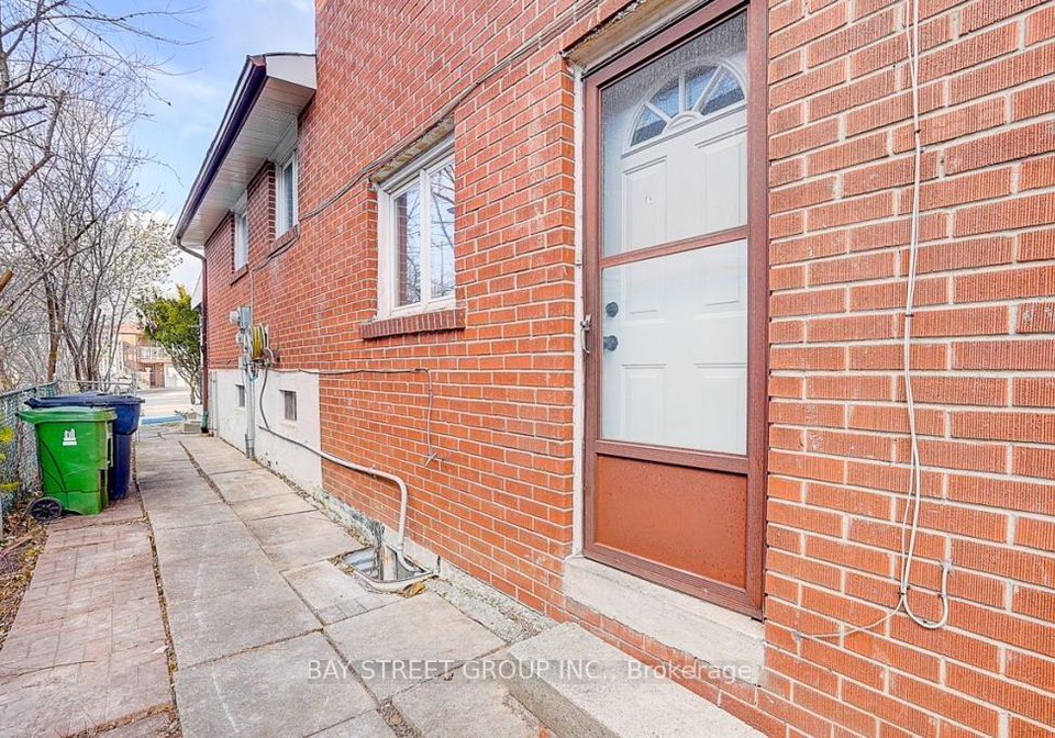 269-shawnee-circle-north-york-ontario-c12906480