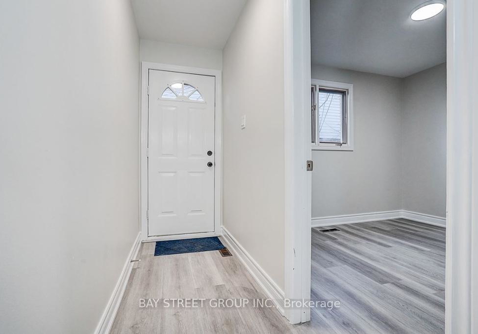 269-shawnee-circle-north-york-ontario-c12906480