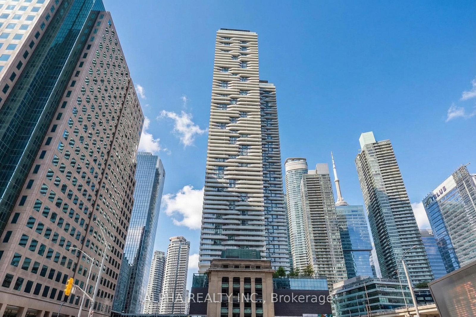100-harbour-street-toronto-ontario-c12906582
