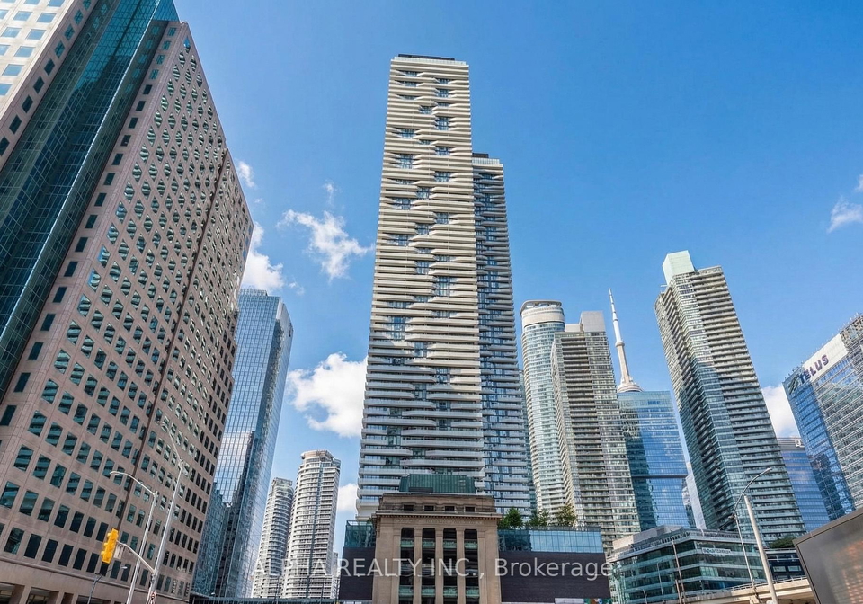 100-harbour-street-toronto-ontario-c12906582