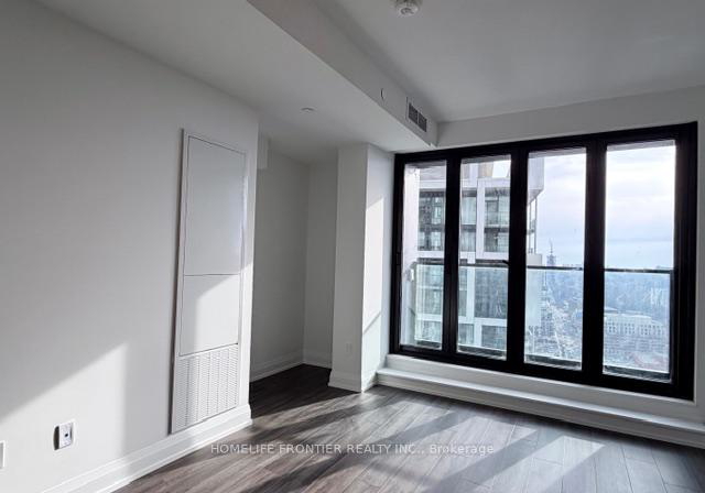 20-soudan-avenue-toronto-ontario-c12906608