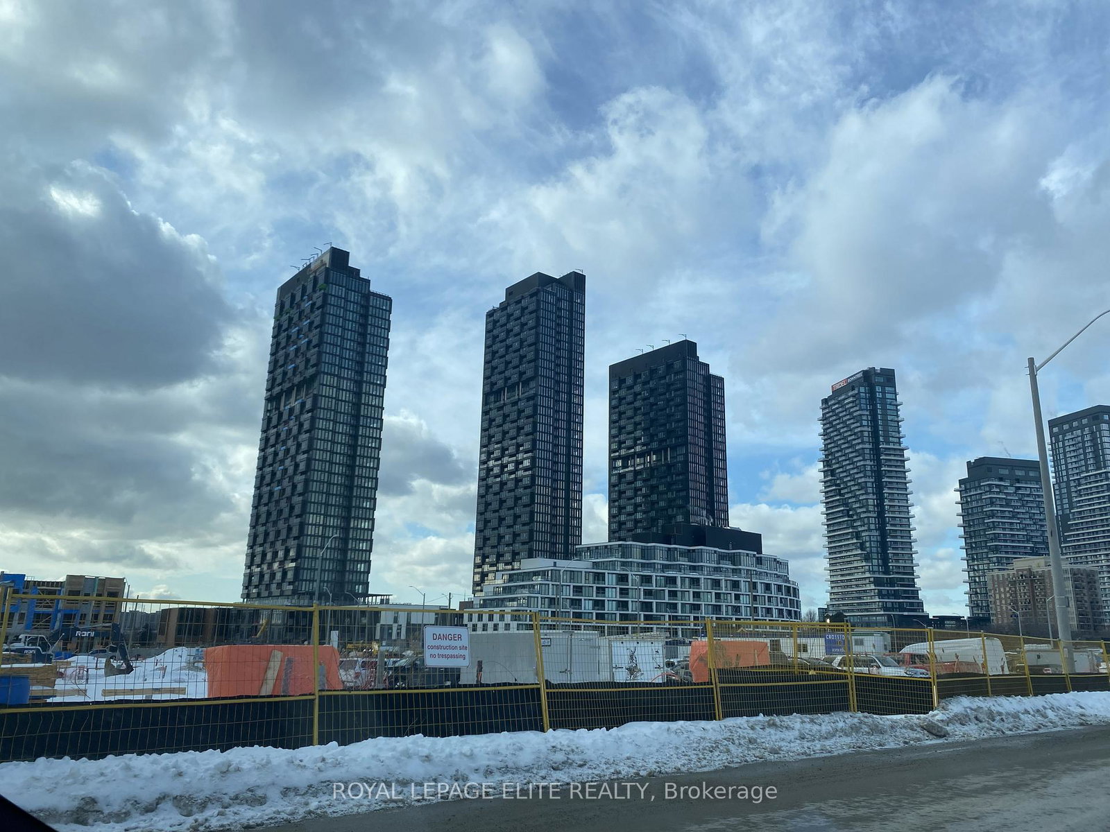1-quarrington-lane-north-york-ontario-c12906778