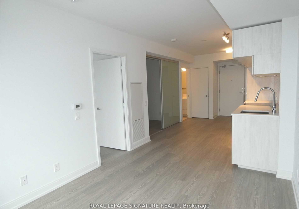 181-dundas-street-e-toronto-ontario-c12906844