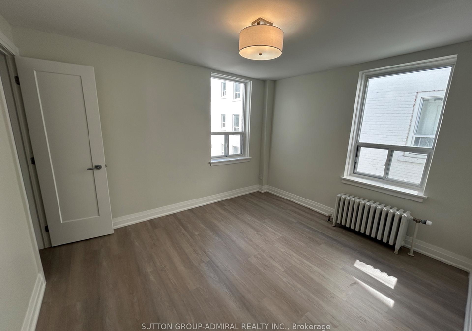 701-eglinton-avenue-w-toronto-ontario-c12906942