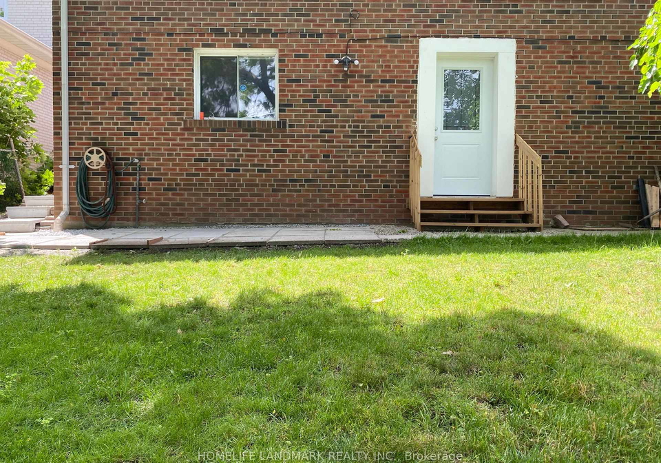34-argonne-crescent-north-york-ontario-c12906988