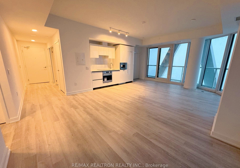 230-simcoe-street-toronto-ontario-c12907296
