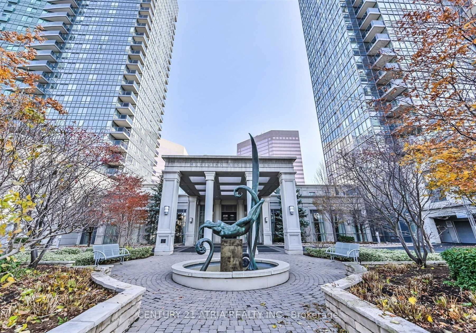 15-greenview-avenue-toronto-ontario-c12907382