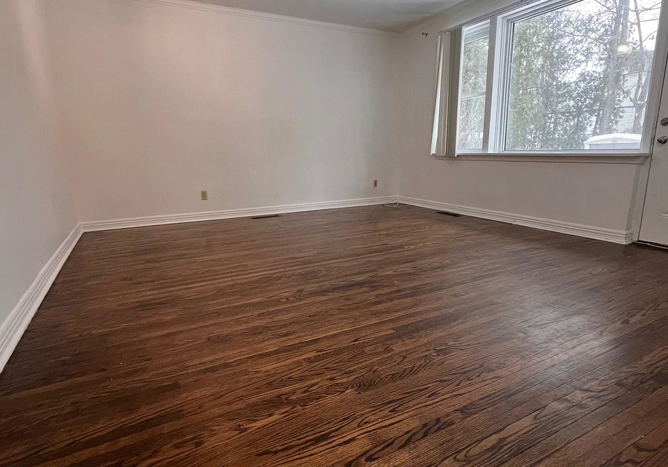 49-addison-crescent-north-york-ontario-c12907416