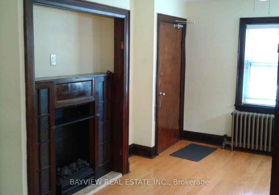 8-deloraine-avenue-toronto-ontario-c12907446