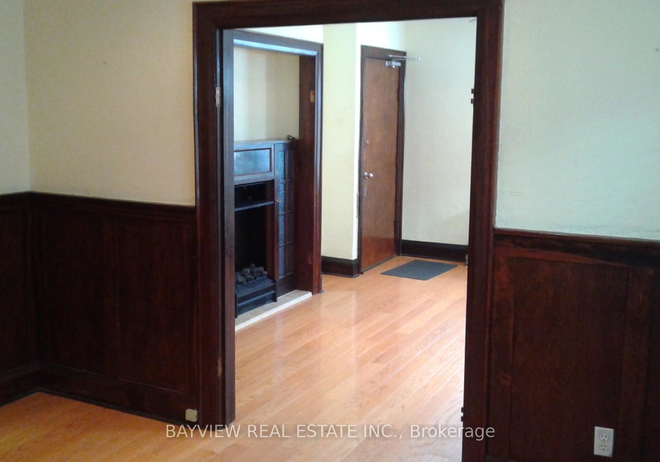 8-deloraine-avenue-toronto-ontario-c12907446