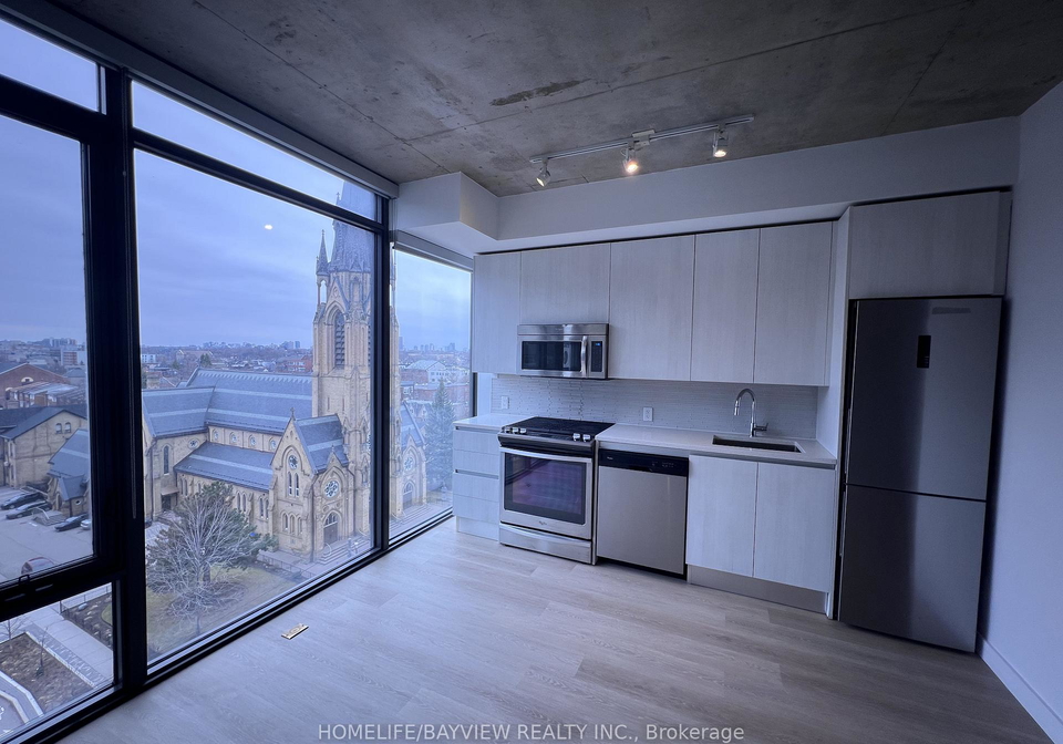111-bathurst-street-toronto-ontario-c12907632