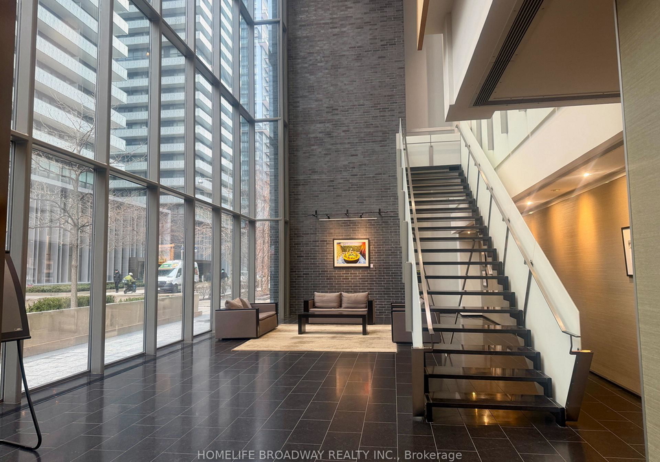 33-charles-street-e-toronto-ontario-c12907650
