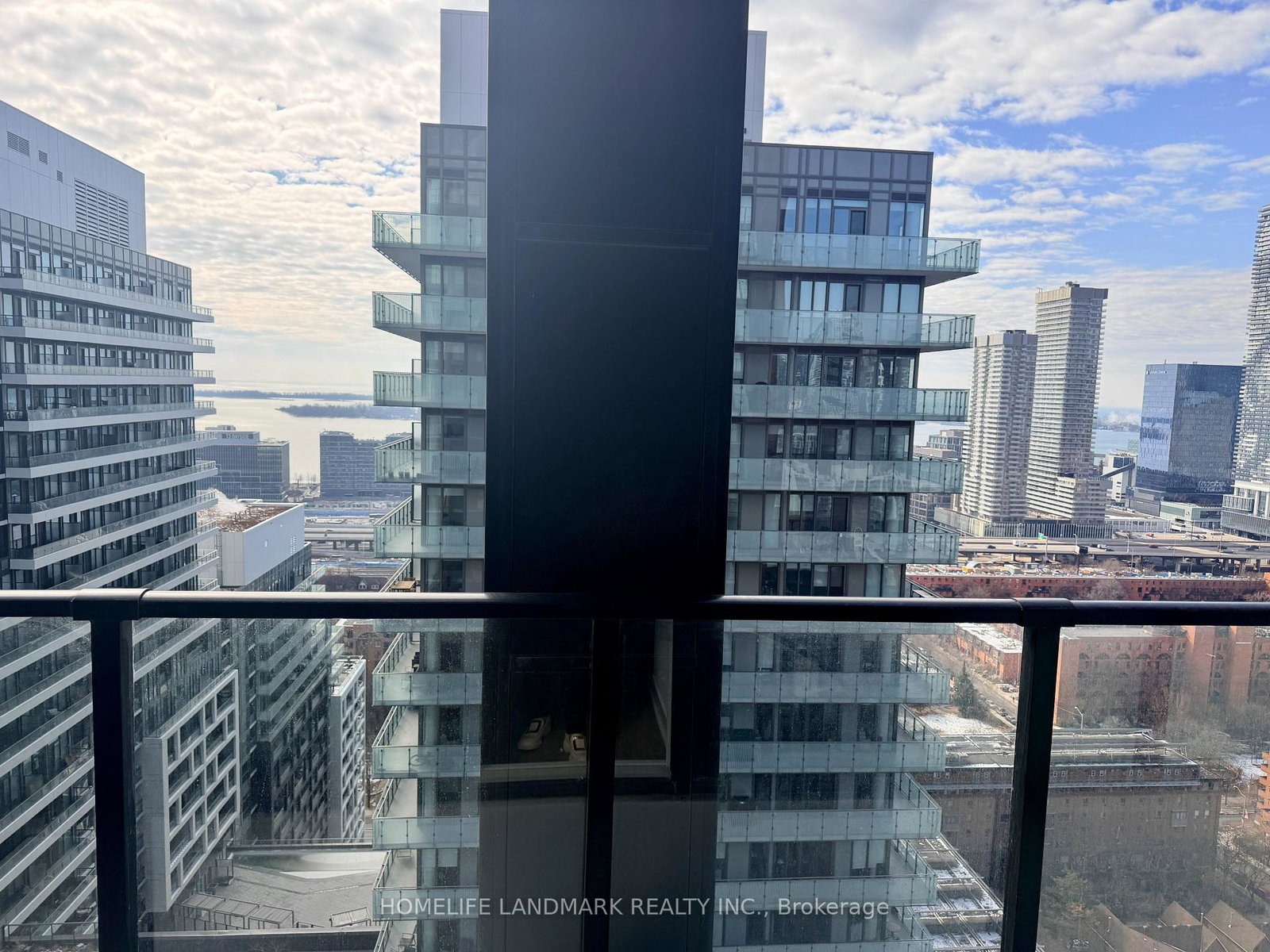 180-front-street-e-toronto-ontario-c12907776