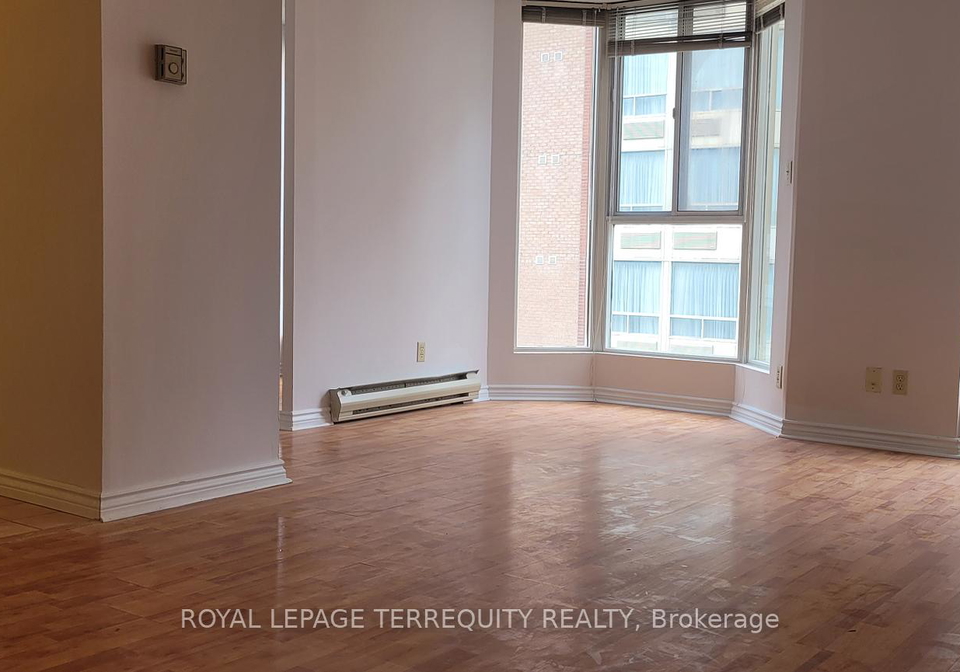 55-centre-avenue-toronto-ontario-c12907808