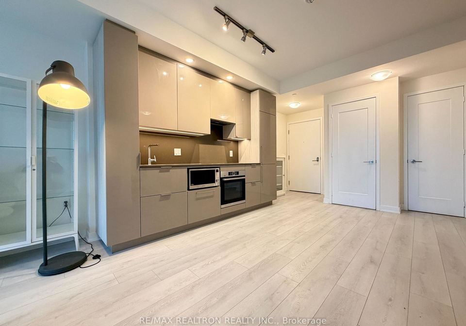 28-freeland-street-toronto-ontario-c12907846